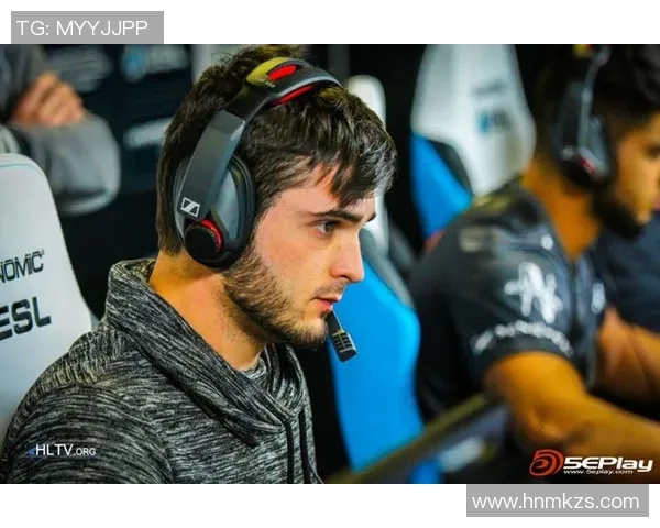 CSGO新手必看团队协作技巧与实战策略全面解析 CSGO新手必看团队协作技巧与实战策略全面解析